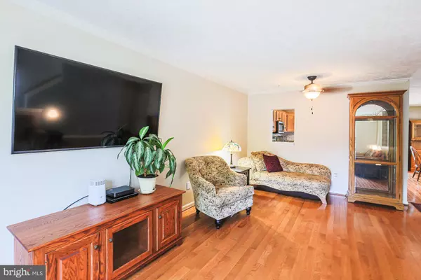 Owings Mills, MD 21117,9903 BON HAVEN LN