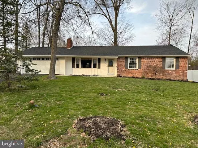 619 SHADYWOOD DR, Perkasie, PA 18944