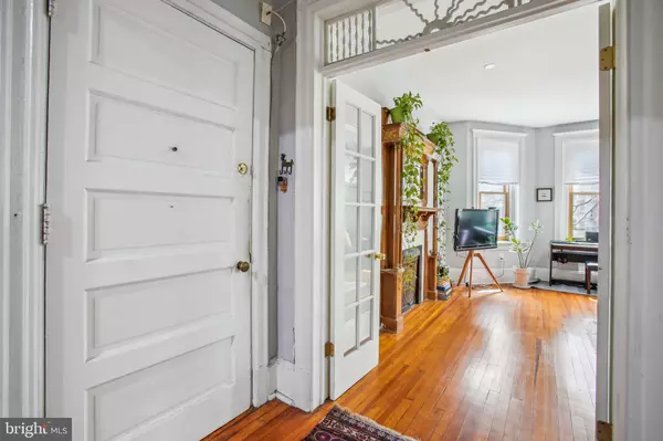 Washington, DC 20009,1419 R ST NW #33