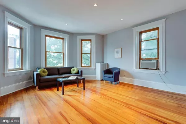 Washington, DC 20009,1419 R ST NW #33