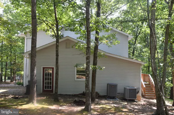 Cross Junction, VA 22625,100 GREENBRIAR CIR