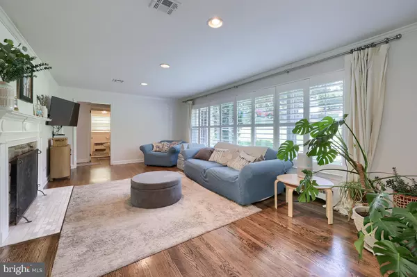 York, PA 17403,1179 SMALLBROOK LN