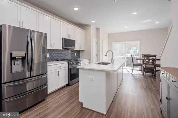 Laurel, MD 20724,3393 CORMORANT DR