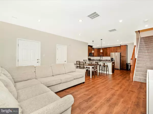 Owings Mills, MD 21117,9374 SENEY LN #567