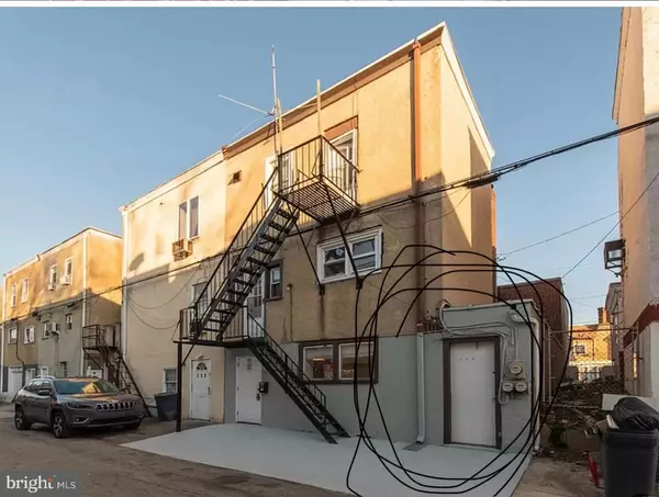Upper Darby, PA 19082,234 LONG LN
