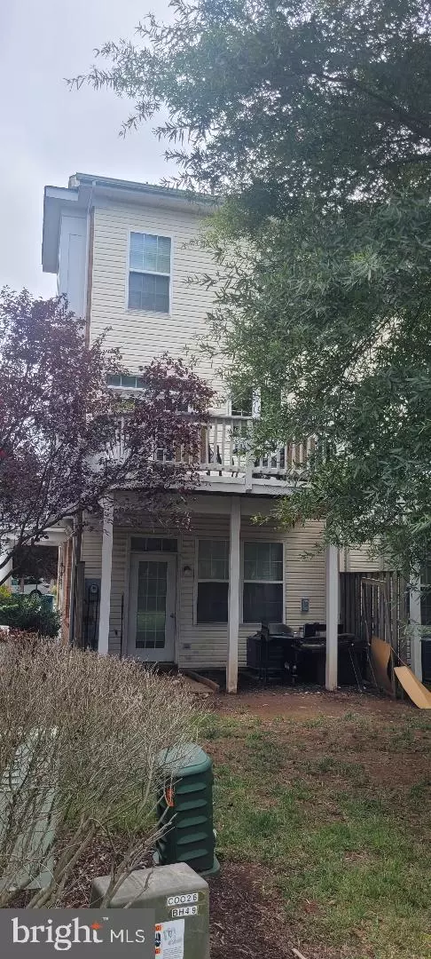 Ashburn, VA 20147,20401 TRAILS END TER