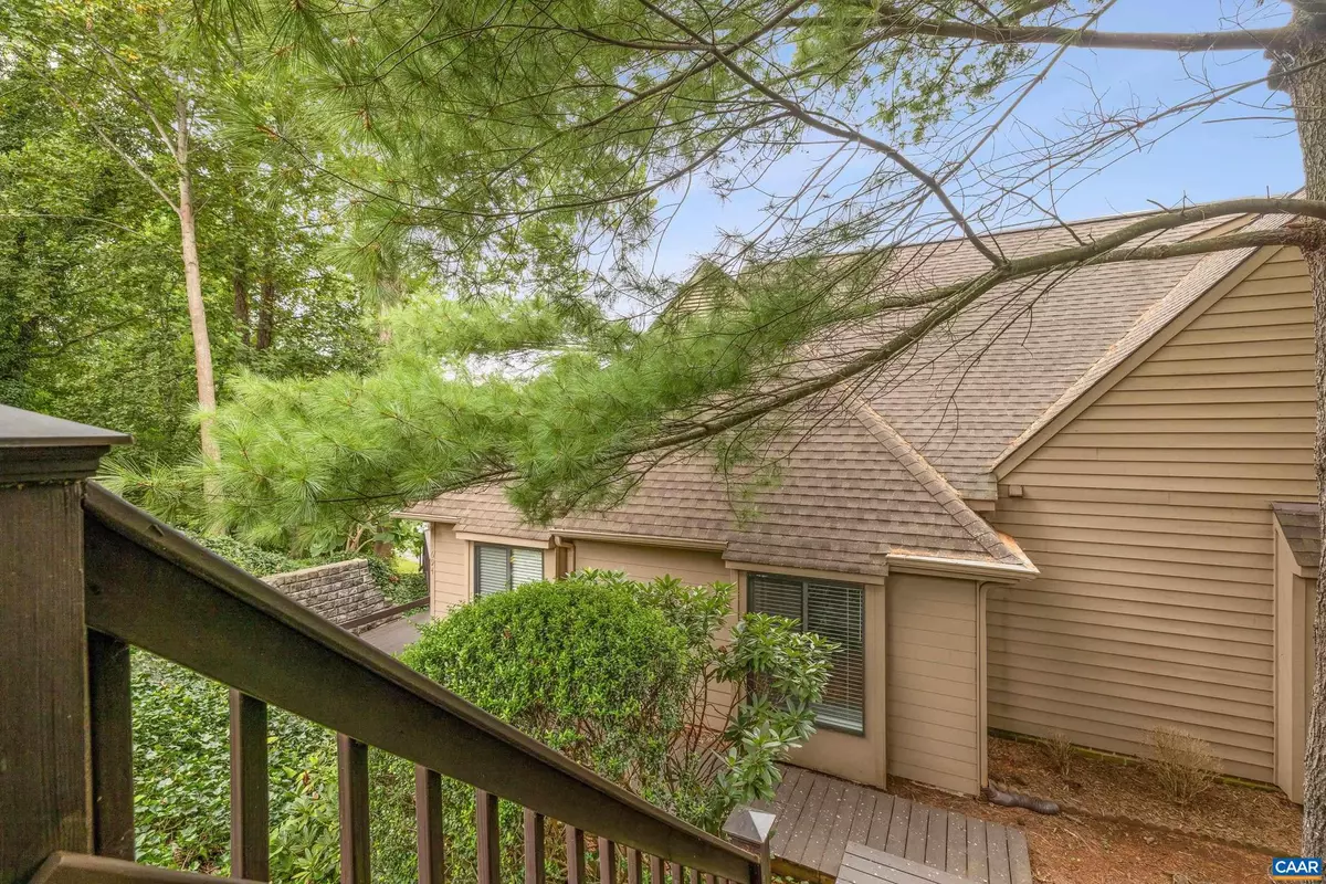 Charlottesville, VA 22902,1694 ROYAL OAK CT