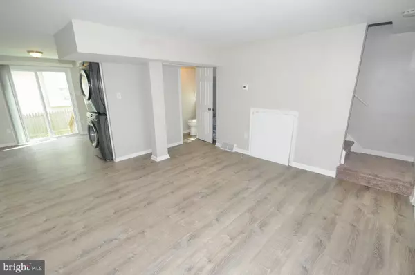 Blackwood, NJ 08012,213-215 BLACK HORSE PIKE #213