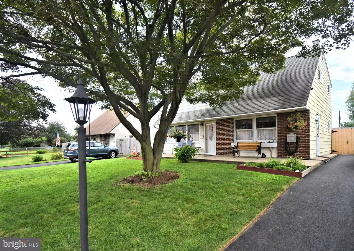 Philadelphia, PA 19154,2830 WOODHAVEN RD