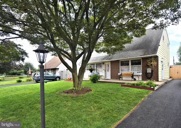 2830 WOODHAVEN RD, Philadelphia, PA 19154