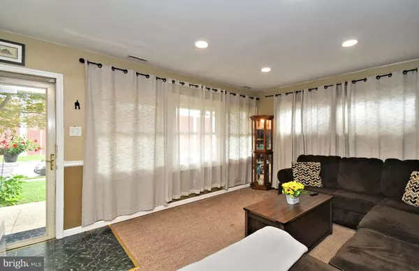 Philadelphia, PA 19154,2830 WOODHAVEN RD