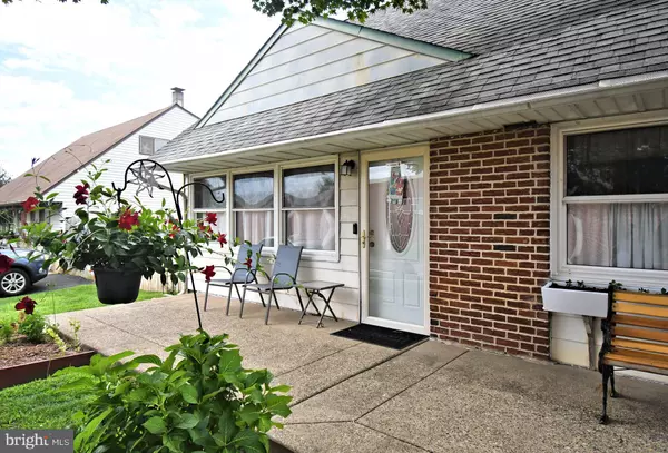 Philadelphia, PA 19154,2830 WOODHAVEN RD