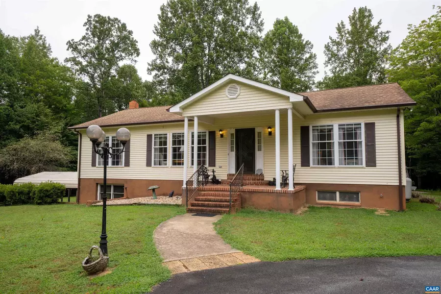 842 POINDEXTER RD, Louisa, VA 23093