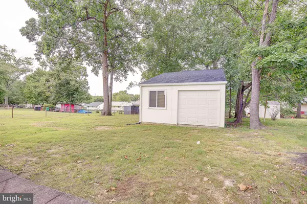 Oxon Hill, MD 20745,1420 COLONY RD