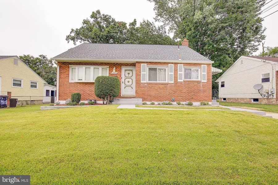 1420 COLONY RD, Oxon Hill, MD 20745