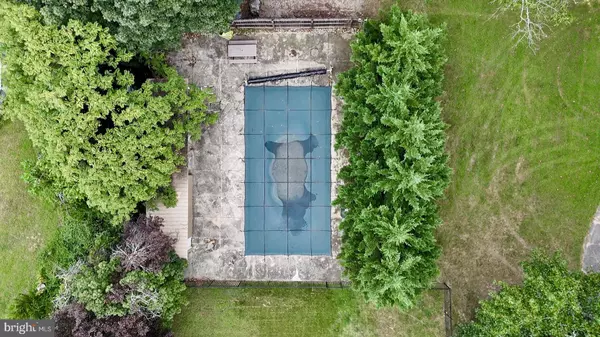 Vineland, NJ 08360,1208 E CRESCENT DR