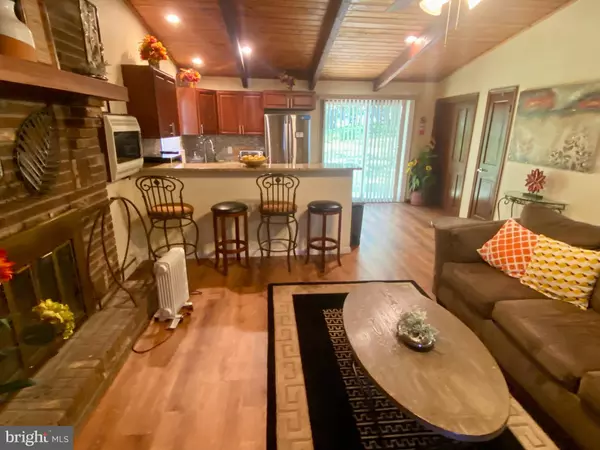 Bushkill, PA 18324,4535 PINE RIDGE DR W