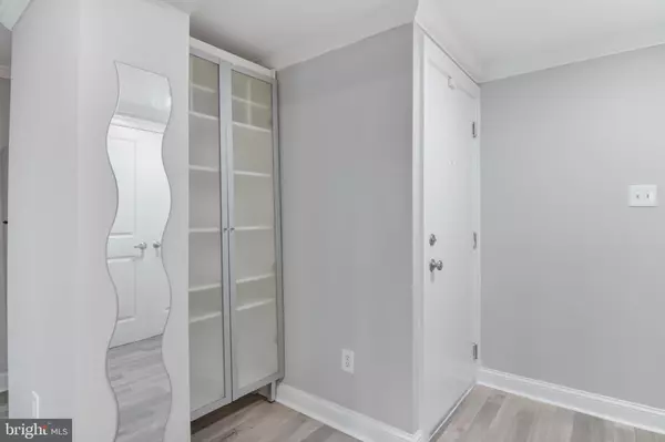 Washington, DC 20010,1708 NEWTON ST NW #104