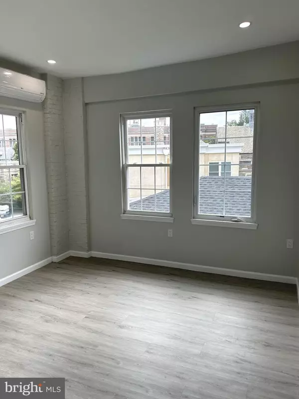 Philadelphia, PA 19144,6035 GERMANTOWN AVE #3R