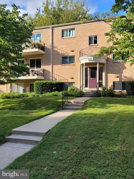 10667 MONTROSE AVE #101, Bethesda, MD 20814