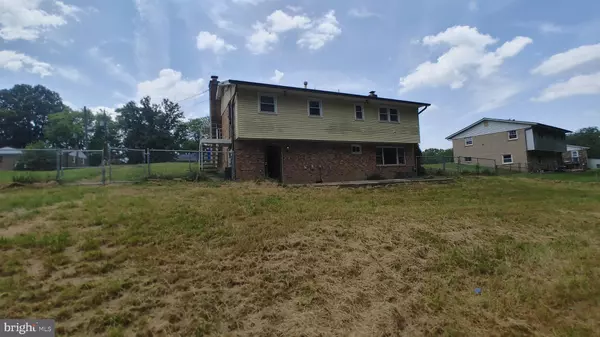 Waldorf, MD 20601,7010 EVERGREEN DR