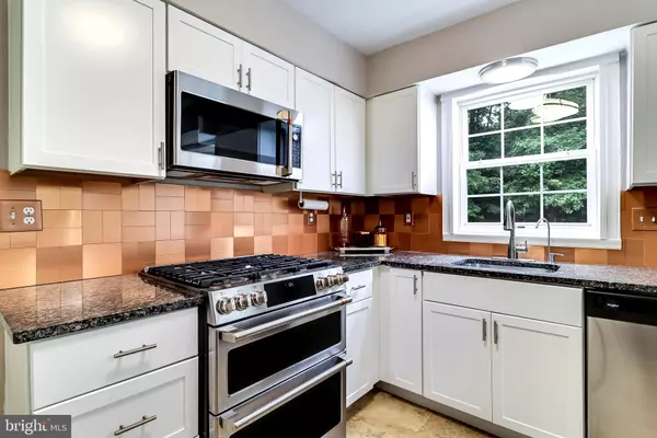 La Plata, MD 20646,511 DOGWOOD CT