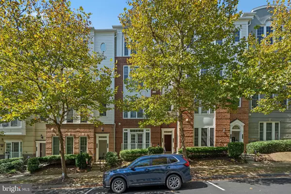 14762 POTOMAC BRANCH DR, Woodbridge, VA 22191