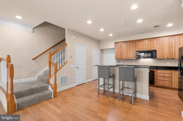 Woodbridge, VA 22191,14762 POTOMAC BRANCH DR