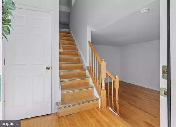 Fairfax, VA 22030,4081 FOUNTAINSIDE LN