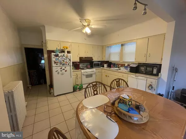 Pottsville, PA 17901,21 S 21ST ST