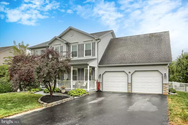 330 BRADDOCK DR, Etters, PA 17319