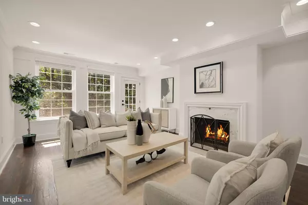 Washington, DC 20003,811 E CAPITOL ST SE