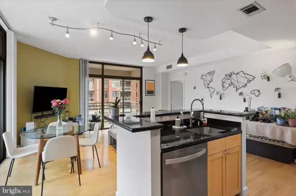 Arlington, VA 22202,3600 S GLEBE RD #417W