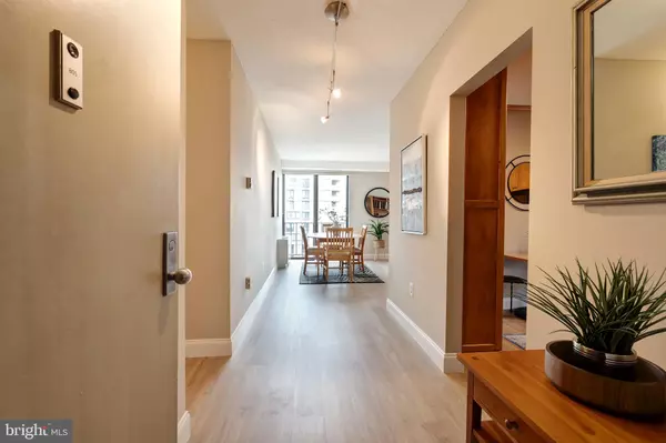 Arlington, VA 22203,4141 N HENDERSON RD #805