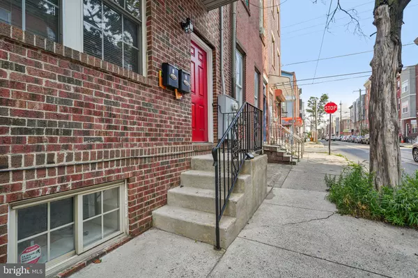 Philadelphia, PA 19123,552 N 11TH ST