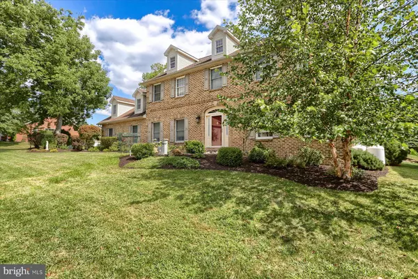 Harrisburg, PA 17112,2450 E BAYBERRY DR