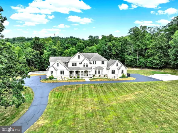 Etters, PA 17319,945 OLD QUAKER RD