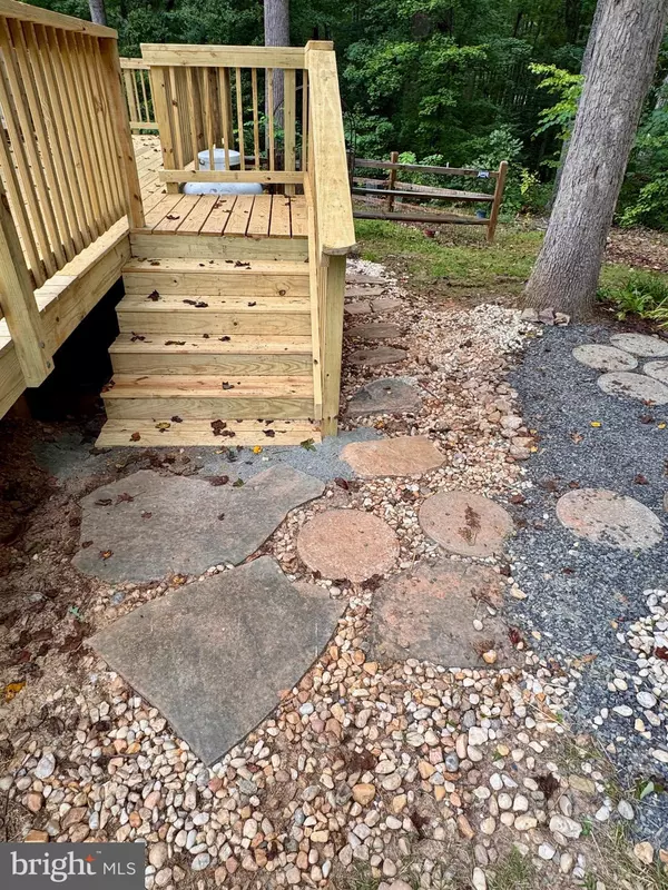 Sumerduck, VA 22742,4456 SILVER HILL CT