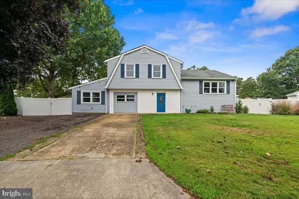 26 SEA BREEZE DR, Tuckerton, NJ 08087