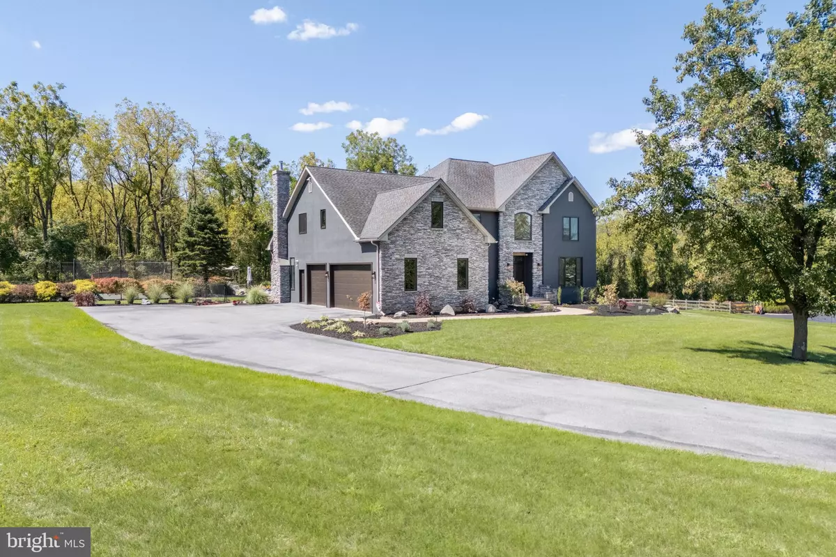 Bethlehem, PA 18015,1944 OBRIENS CT