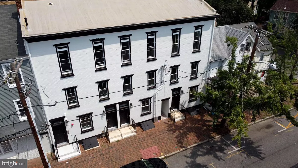 Burlington, NJ 08016,23-27 E UNION ST