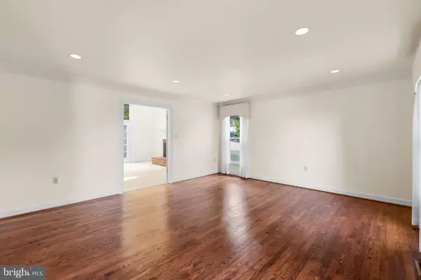 Arlington, VA 22202,1130 20TH ST S