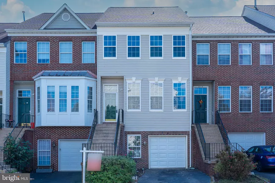 6117 EARLY AUTUMN DR, Centreville, VA 20120