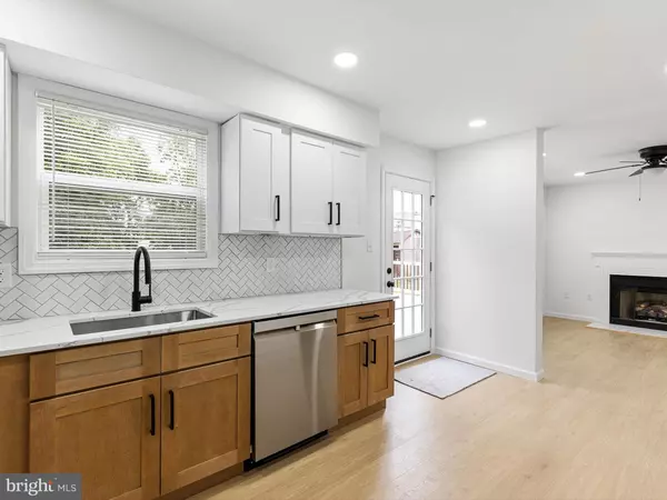 Newark, DE 19702,14 THREE RIVERS CT