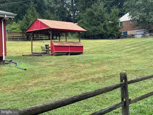 Pittsburgh, PA 15237,4 SWAN VIEW DR