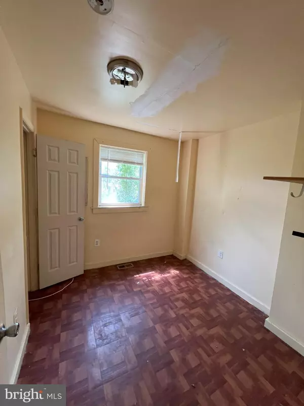 Baltimore, MD 21223,2129 HOLLINS ST