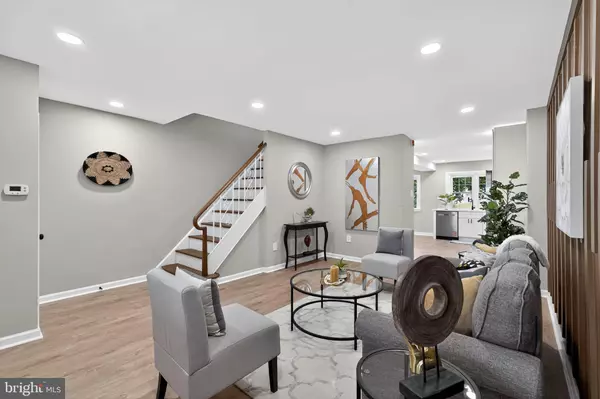 Philadelphia, PA 19128,5955 JANNETTE ST