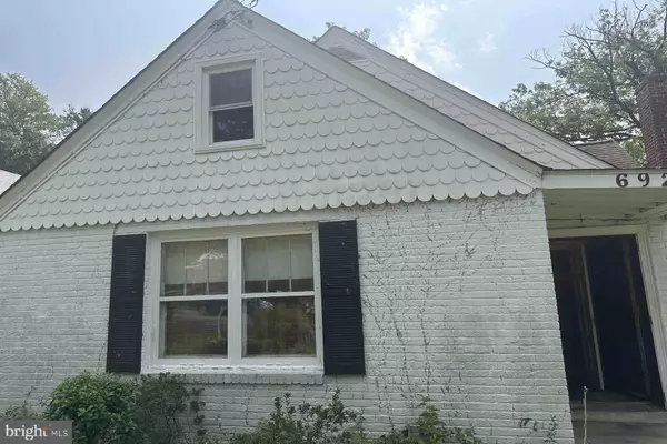 Hyattsville, MD 20784,6923 STANDISH DR