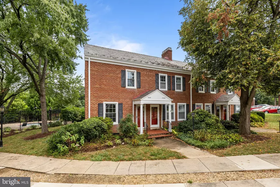 3061 S WOODROW ST S, Arlington, VA 22206