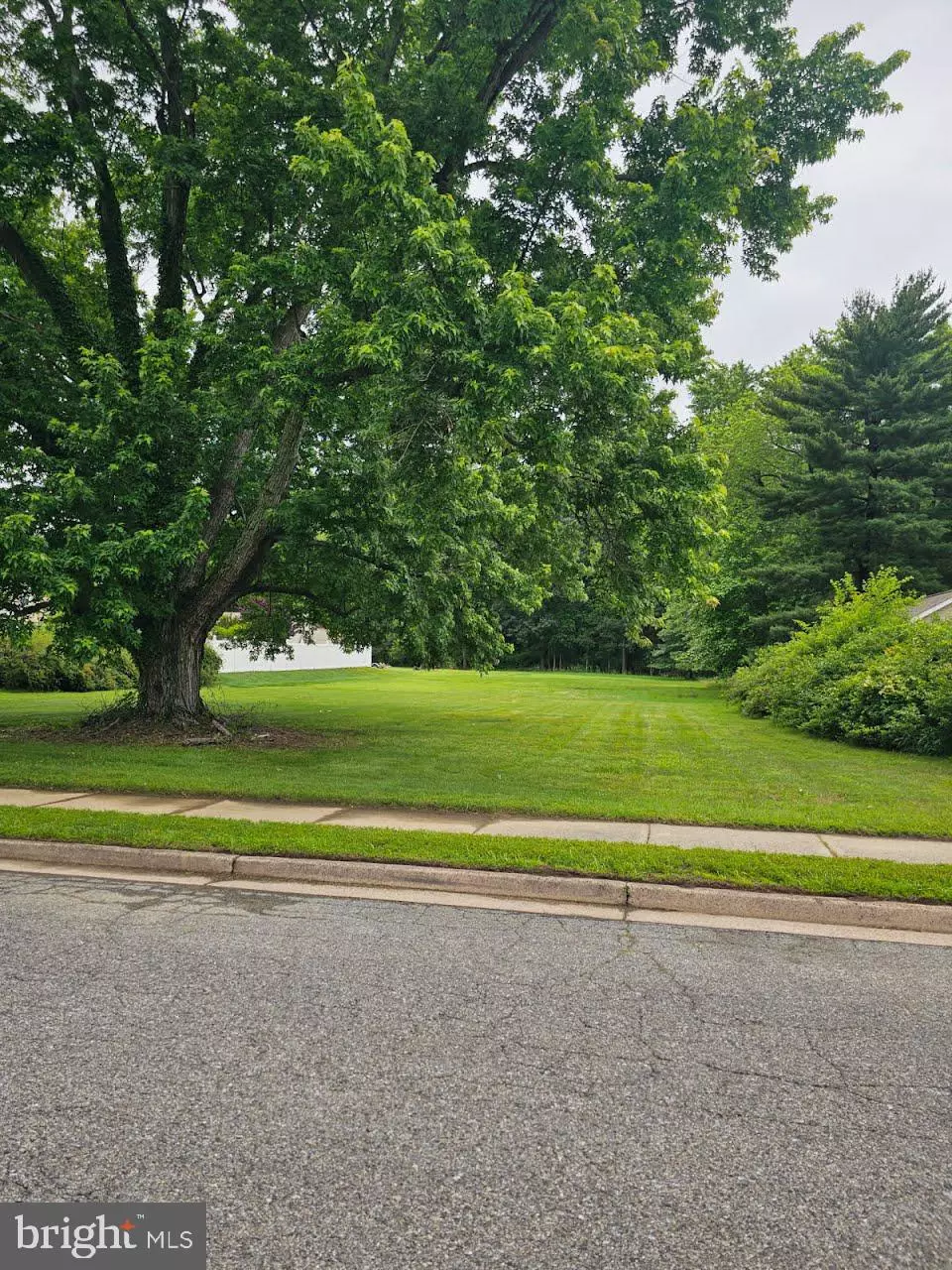 Pennsville, NJ 08070,MEADOW RD